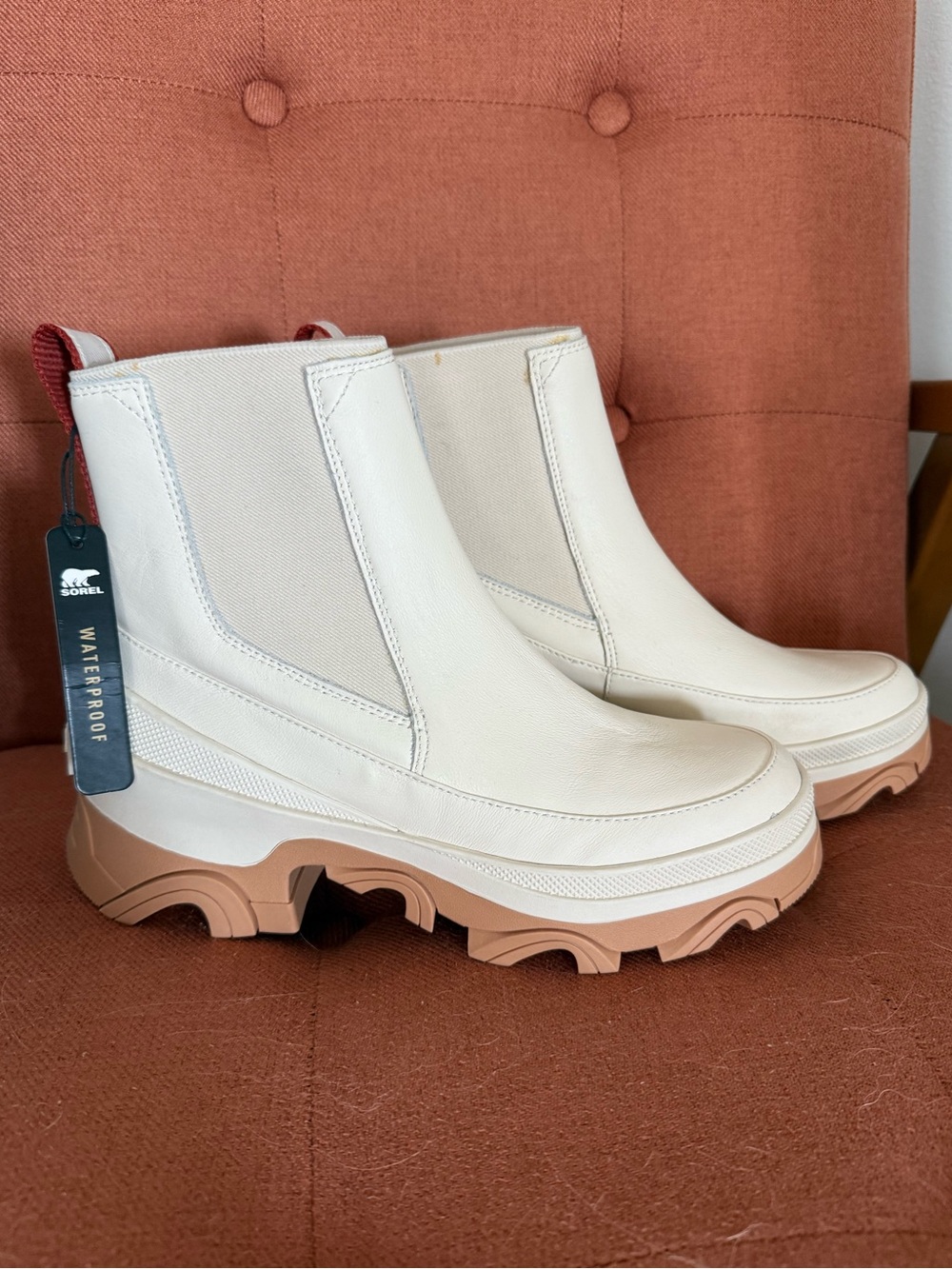 Sorel Women's Cream Chelsea Lug Boots with Tan Sole - Waterproof - Picture 2 of 5